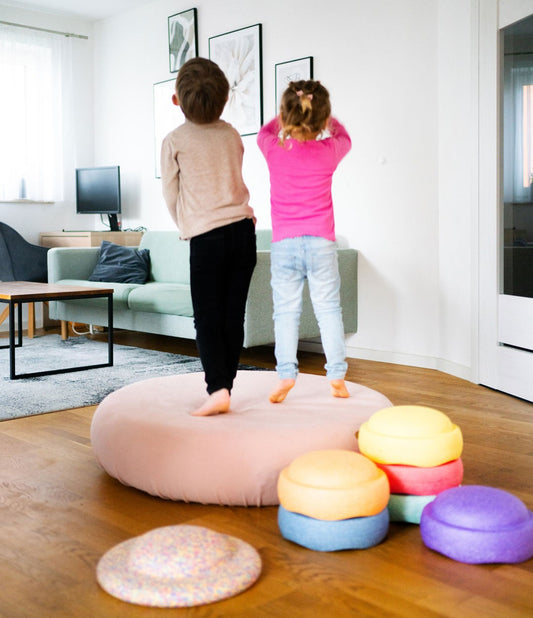 Kai vaikas tampa kažkuo: apie vaidmenų žaidimų svarbą