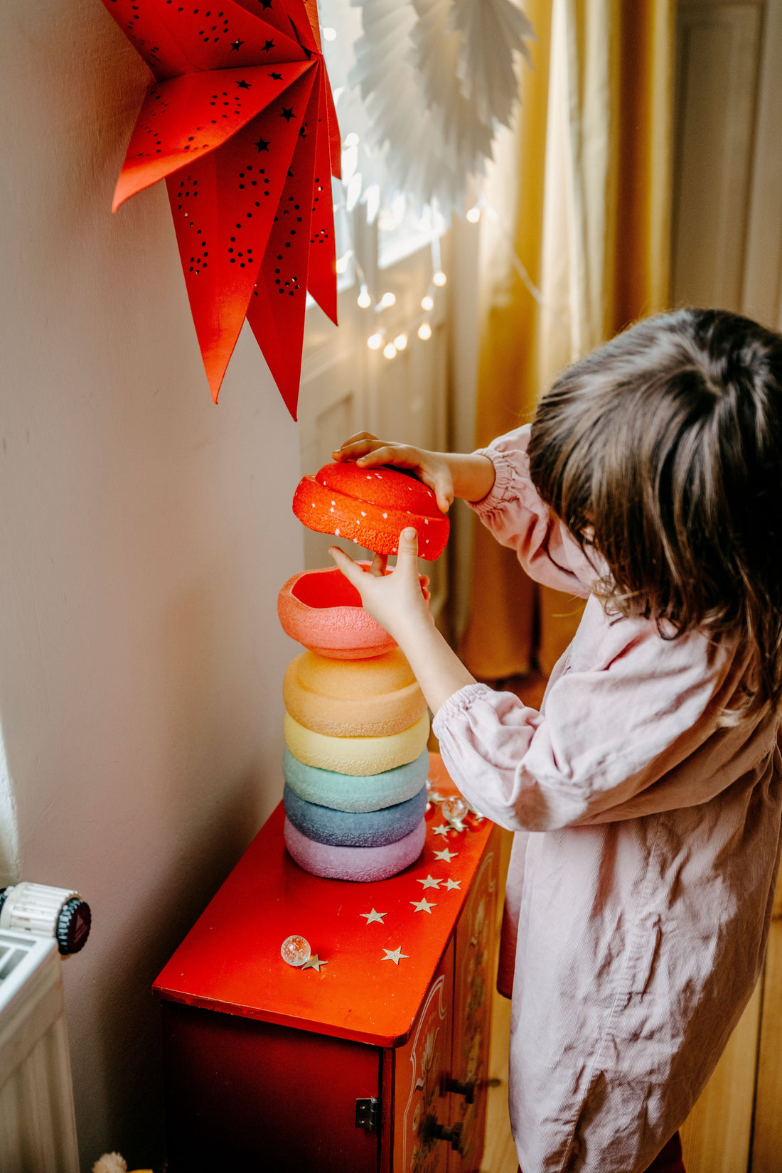 🎁 Kalėdų dovanos pagal vaiko amžių – ką padovanoti, kad džiugintų ilgiau?