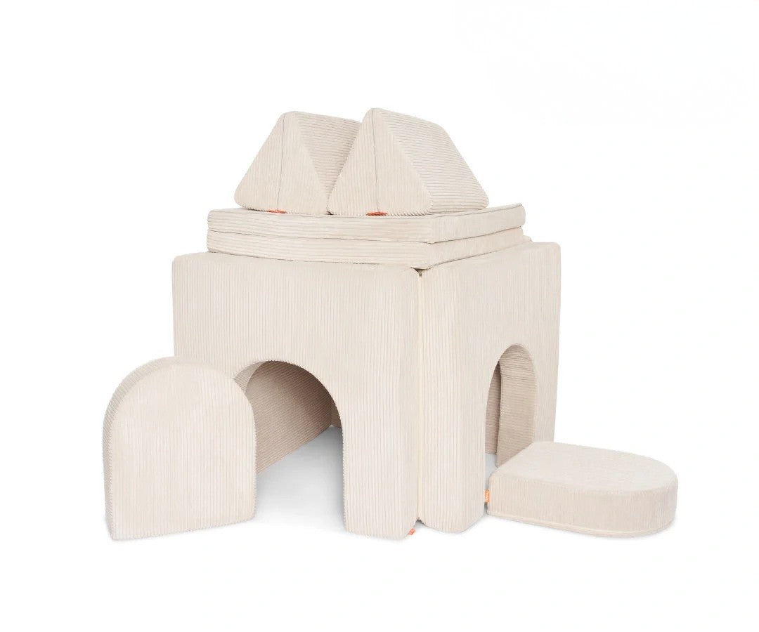 FUNZY Namelio rinkinys – žaidimų sofa + Arkos