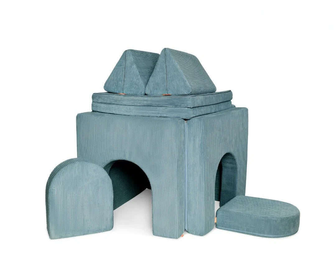 FUNZY Namelio rinkinys – žaidimų sofa + Arkos